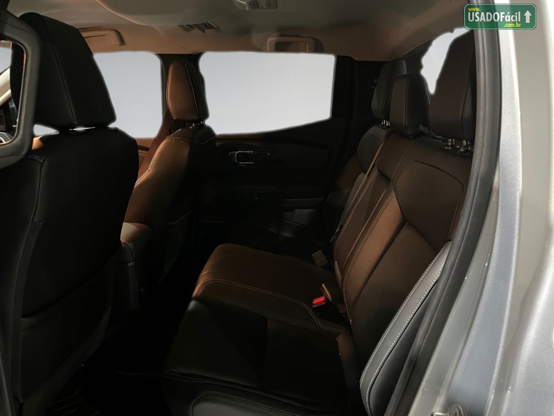 Mitsubishi Triton HPE CD 2.4 4x4 Turbo Automático Diesel 2025/2026 — foto 9 de 9