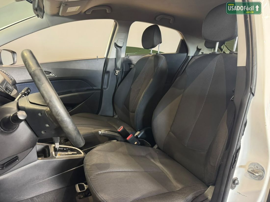 Hyundai HB20X Hatch Premium 1.6 Automático Flex 2013/2014 — foto 13 de 15