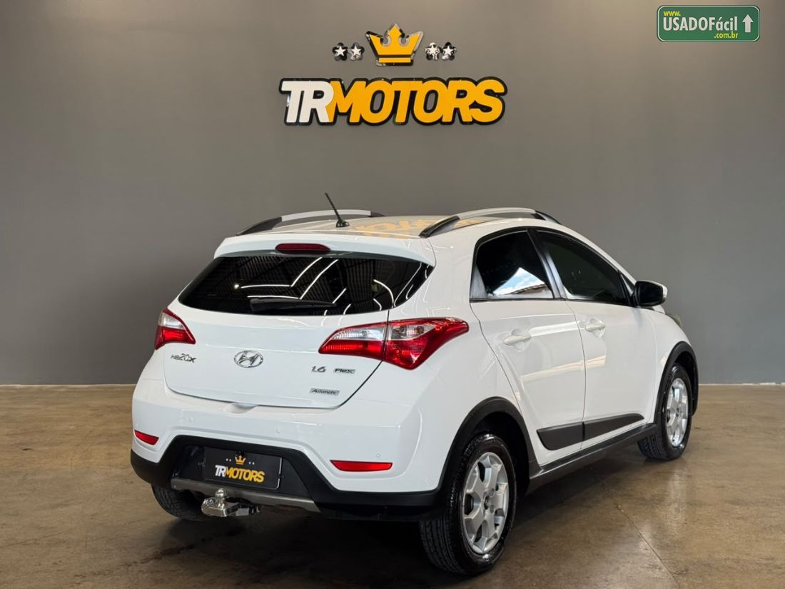 Hyundai HB20X Hatch Premium 1.6 Automático Flex 2013/2014 — foto 8 de 15