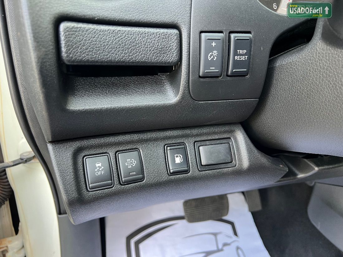 Nissan Frontier XE CD 2.3 4x4 Bi-Turbo Automático Diesel 2020/2021 — foto 10 de 24