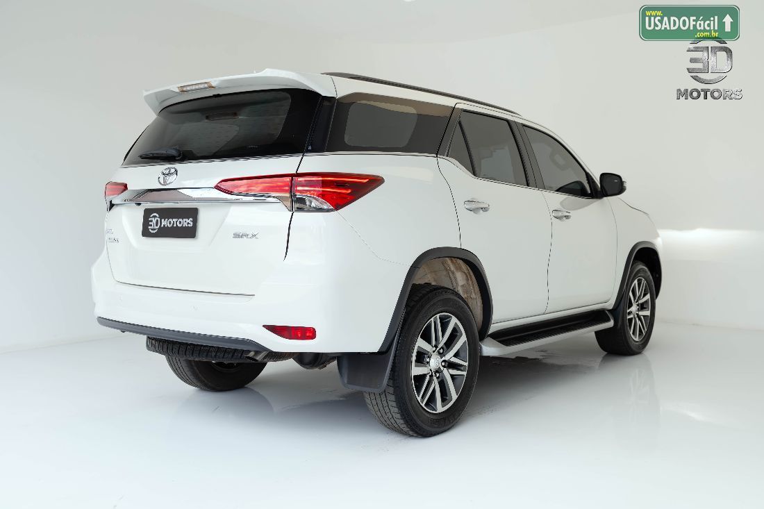 Toyota Hilux SW4 SRX 2.8 4x4 TDI Automático Diesel 2020/2020 — foto 4 de 15
