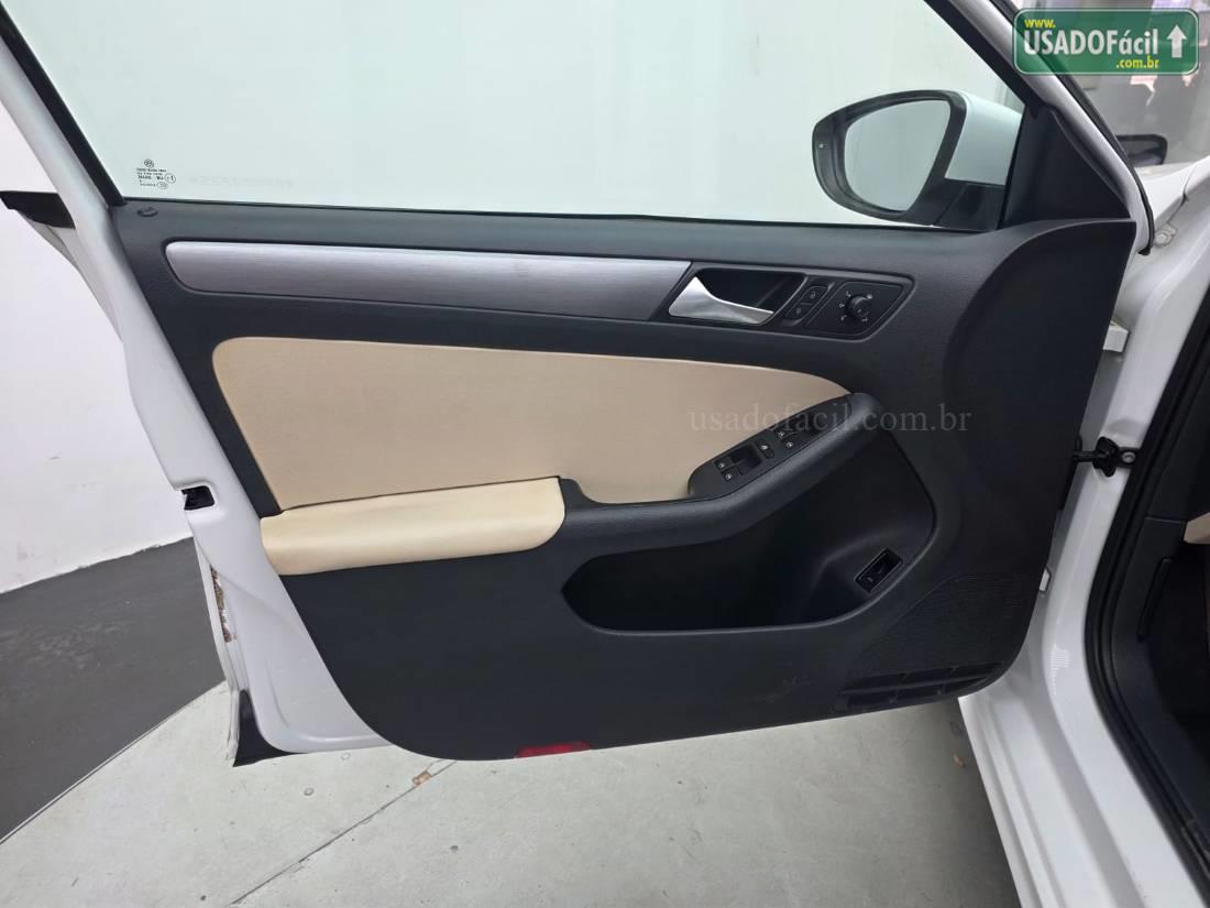 VOLKSWAGEN Jetta Comfortline 1.4 TSI Automático 2016/2016 — foto 20 de 28