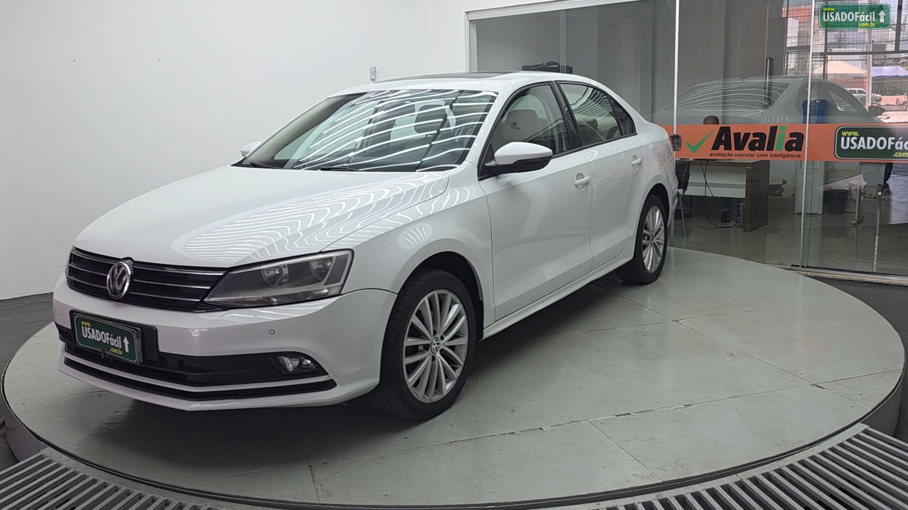 VOLKSWAGEN Jetta Comfortline 1.4 TSI Automático