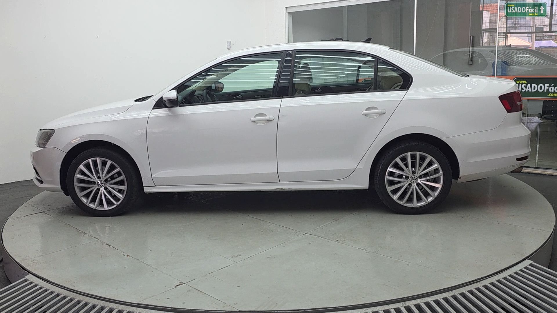 VOLKSWAGEN Jetta Comfortline 1.4 TSI Automático 2016/2016 — foto 7 de 28