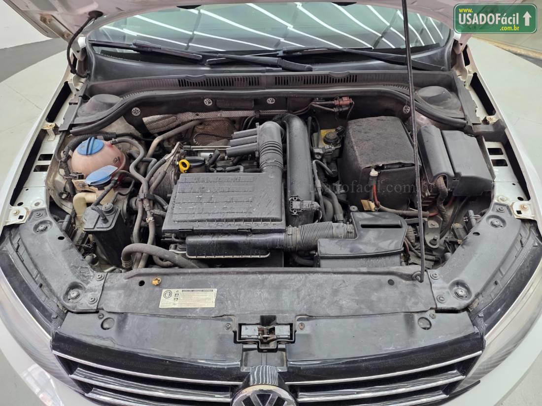 VOLKSWAGEN Jetta Comfortline 1.4 TSI Automático 2016/2016 — foto 25 de 28
