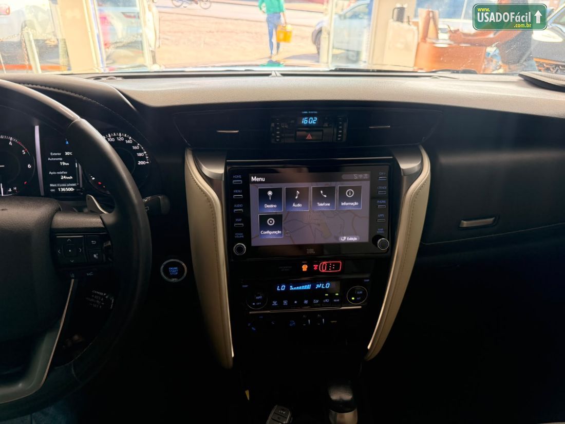 Toyota Hilux SW4 Diamond 2.8 4x4 Turbo Automático Diesel 2022/2022 — foto 11 de 15