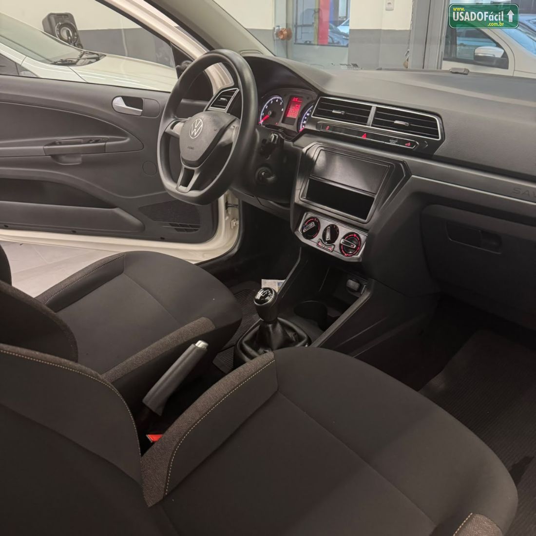 Volkswagen Saveiro Robust 1.6 Total Flex 2023/2024 — foto 3 de 8