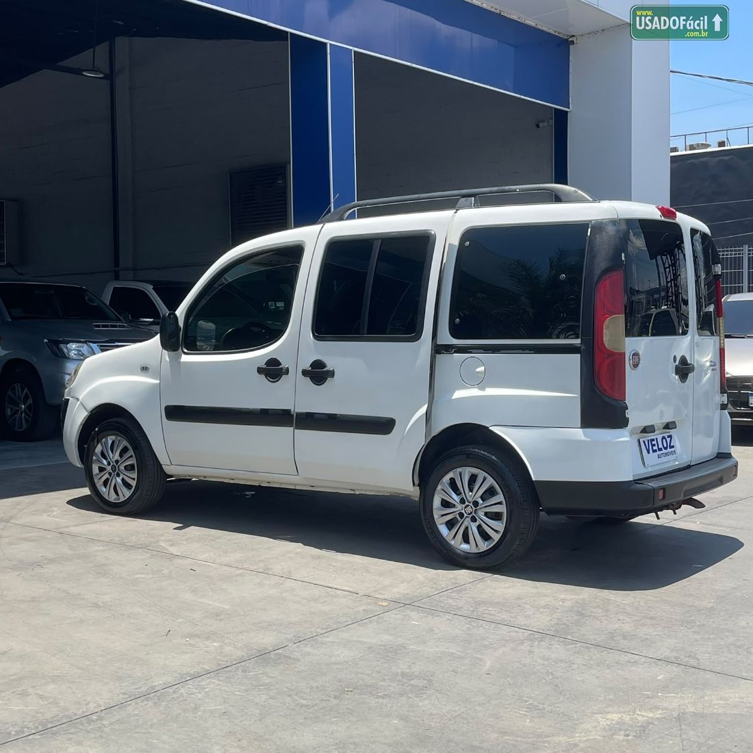 Fiat Doblo Essence 1.8 Flex 5P 2019/2020 — foto 4 de 12