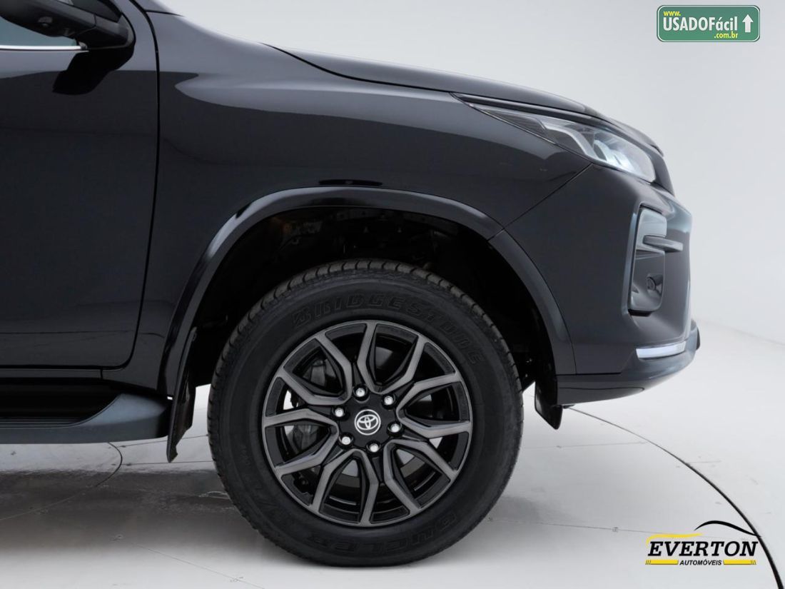 Toyota Hilux GR-S CD 4x4 2.8 TDI Automático Diesel 2024/2024 — foto 10 de 25