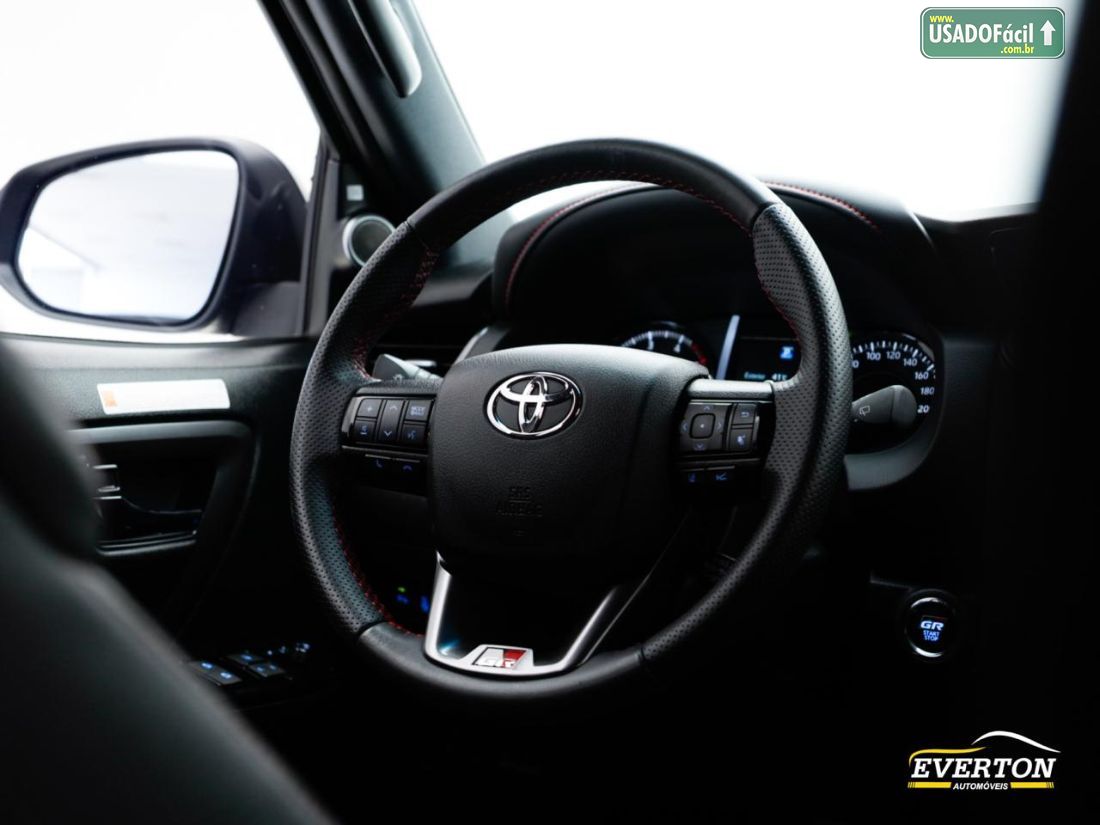 Toyota Hilux GR-S CD 4x4 2.8 TDI Automático Diesel 2024/2024 — foto 18 de 25