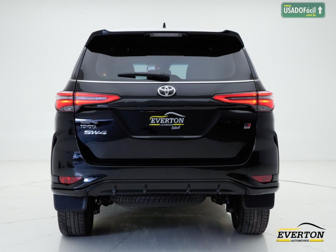 Toyota Hilux GR-S CD 4x4 2.8 TDI Automático Diesel 2024/2024 — foto 6 de 25