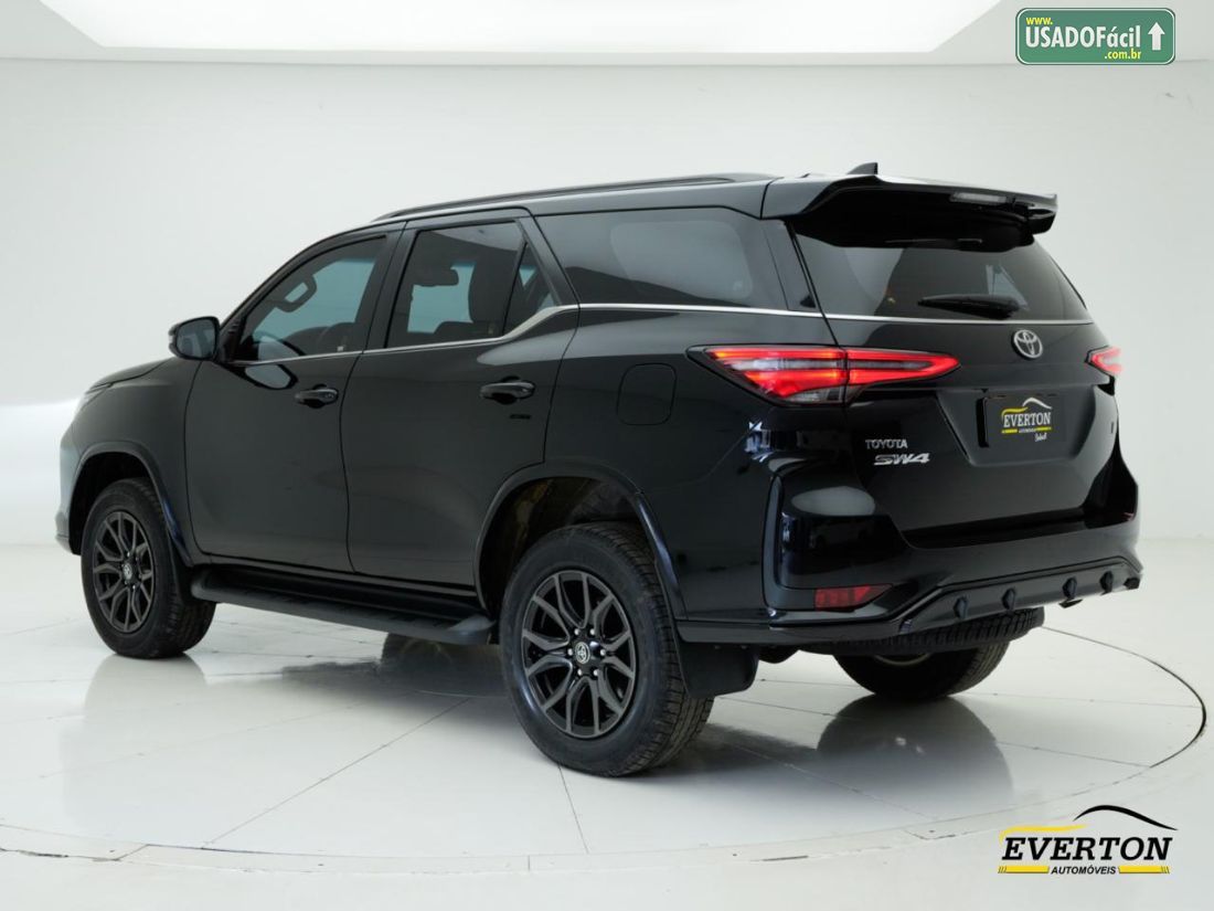 Toyota Hilux GR-S CD 4x4 2.8 TDI Automático Diesel 2024/2024 — foto 7 de 25