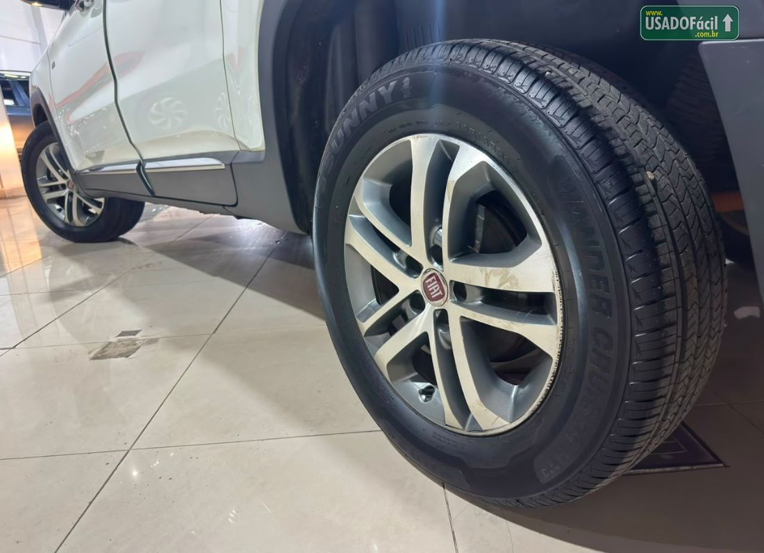 Fiat Toro Volcano 2.4 Automático Flex 2018/2019 — foto 9 de 23
