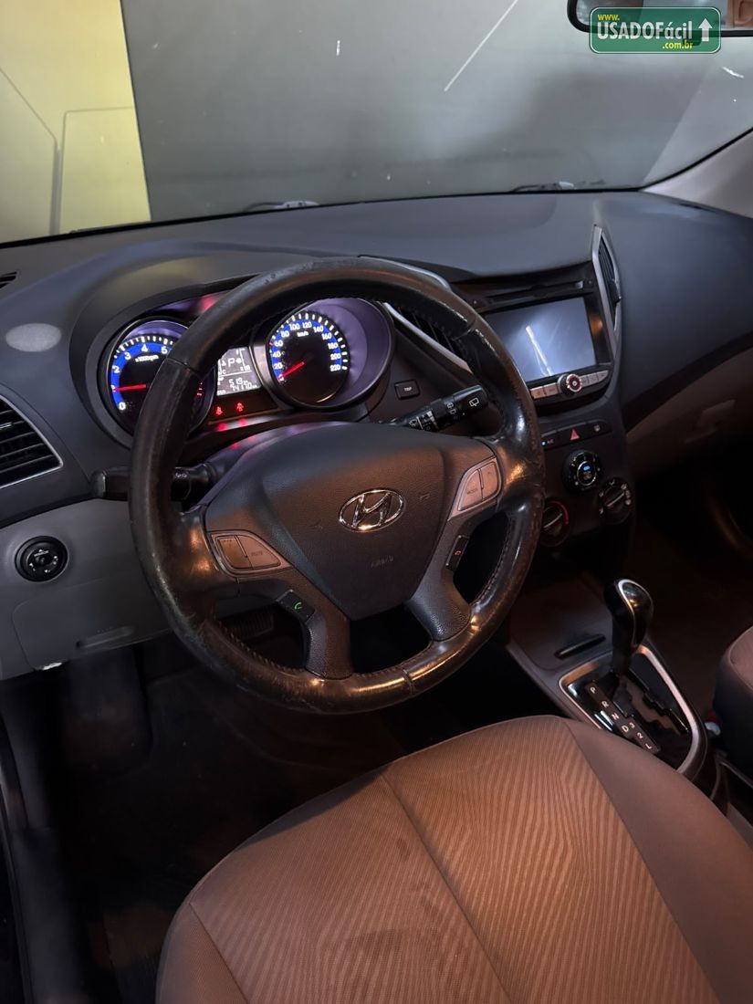 Hyundai HB20 Hatch Premium 1.6 Automático Flex 2014/2015 — foto 6 de 10