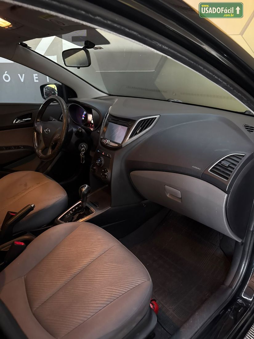 Hyundai HB20 Hatch Premium 1.6 Automático Flex 2014/2015 — foto 7 de 10