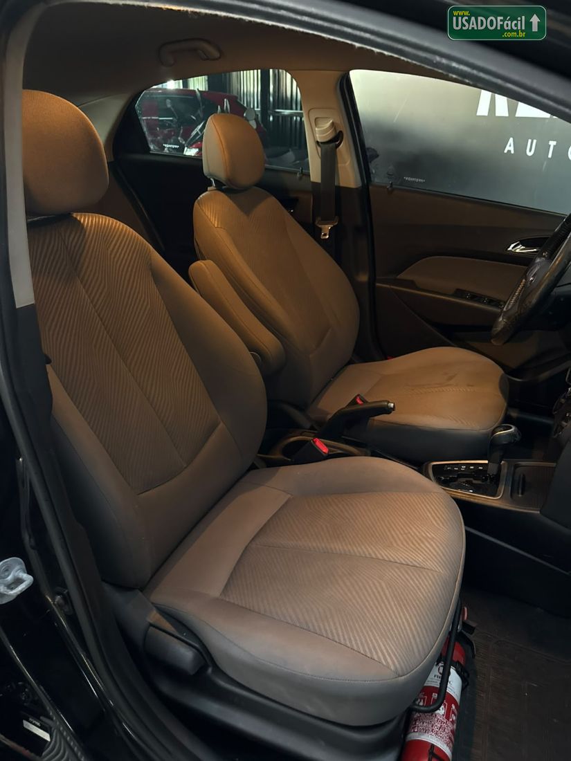 Hyundai HB20 Hatch Premium 1.6 Automático Flex 2014/2015 — foto 8 de 10