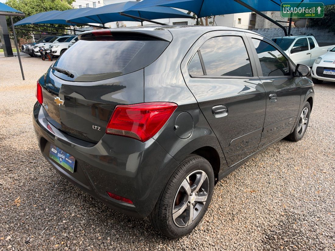 CHEVROLET/GM Onix Hatch LTZ 1.4 Mecânico Flex 2018/2018 — foto 8 de 11