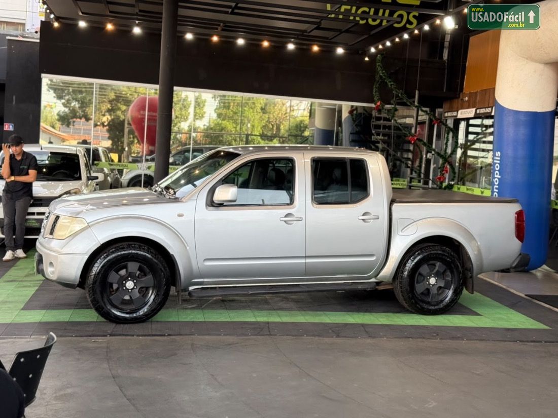 Nissan Frontier LE CD 2.5 4x4 Turbo Mecânico Diesel 2008/2009 — foto 2 de 12