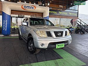 Nissan Frontier LE CD 2.5 4x4 Turbo Mecânico Diesel