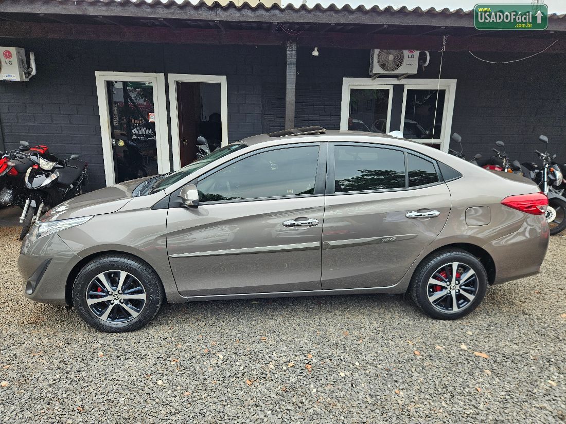 Toyota Yaris Sedan XLS 1.5 Automático Flex 2018/2019 — foto 2 de 25