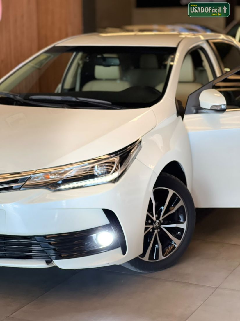 Toyota Corolla Altis Premium 2.0 Automático Flex 2018/2019 — foto 6 de 13