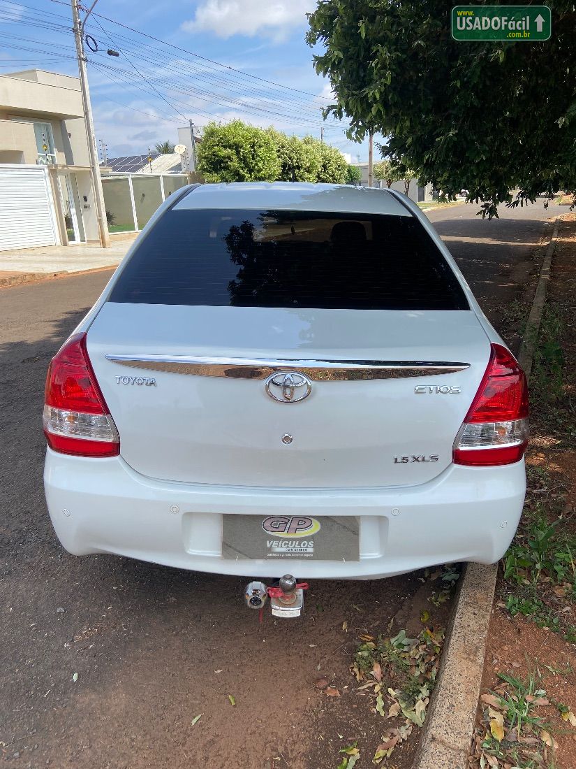 Toyota Etios Sedan XLS 1.5 Automático Flex 2017/2017 — foto 5 de 14