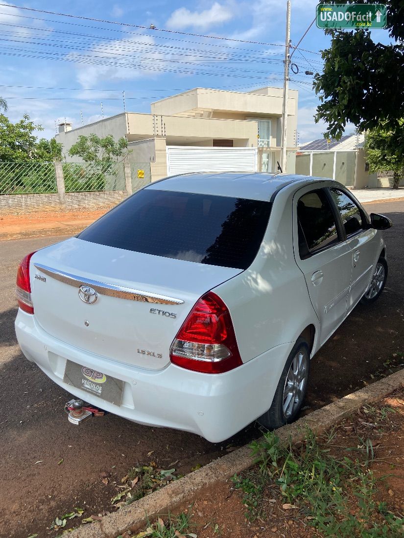 Toyota Etios Sedan XLS 1.5 Automático Flex 2017/2017 — foto 6 de 14