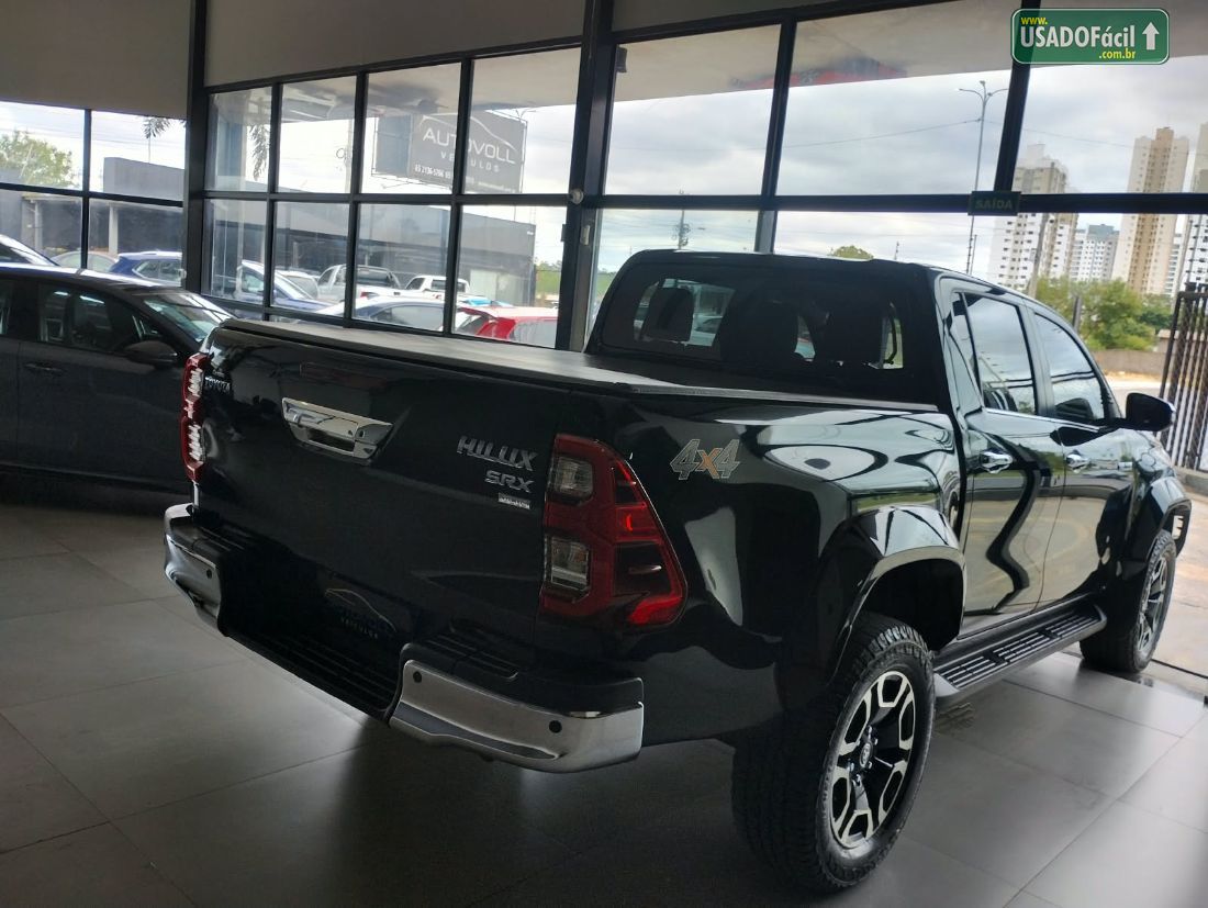 Toyota Hilux SRX CD 2.8 4x4 TDI Automático Diesel 2024/2024 — foto 10 de 15