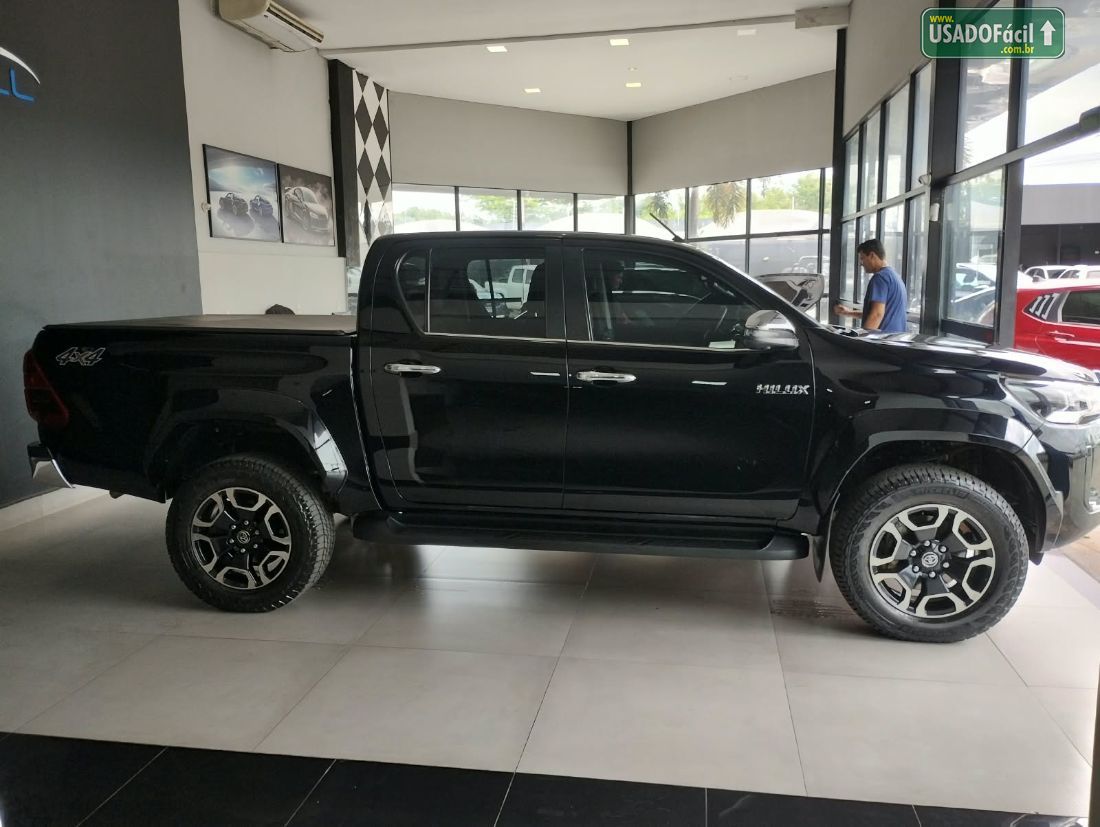 Toyota Hilux SRX CD 2.8 4x4 TDI Automático Diesel 2024/2024 — foto 3 de 15