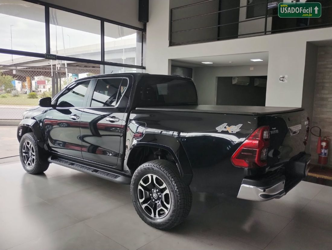 Toyota Hilux SRX CD 2.8 4x4 TDI Automático Diesel 2024/2024 — foto 5 de 15