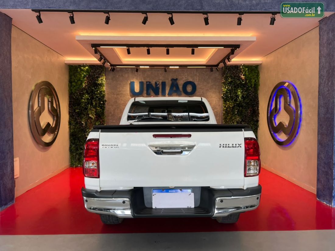 Toyota Hilux SR CD 2.8 4X4 TDI Automático Diesel 2023/2023 — foto 10 de 11