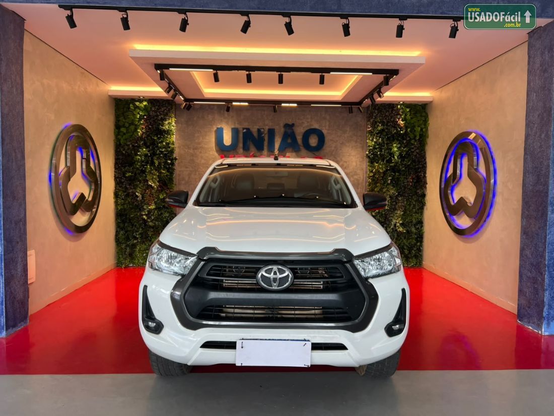 Toyota Hilux SR CD 2.8 4X4 TDI Automático Diesel 2023/2023 — foto 2 de 11