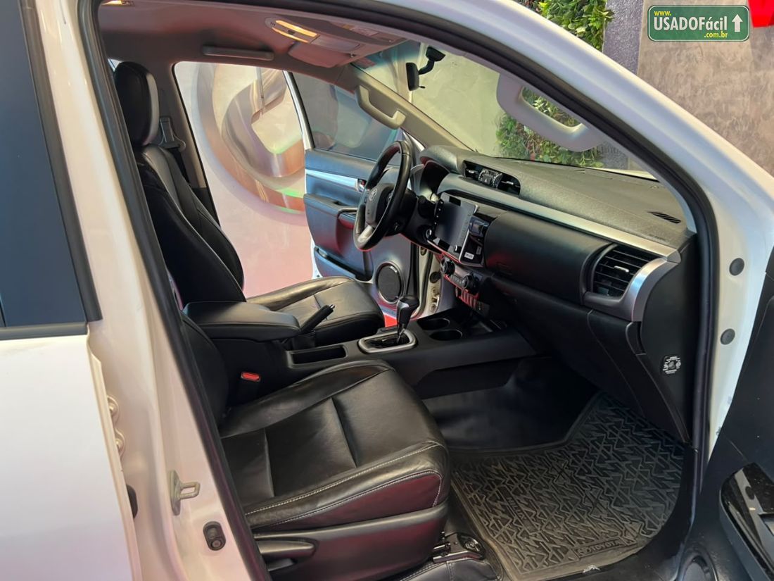 Toyota Hilux SR CD 2.8 4X4 TDI Automático Diesel 2023/2023 — foto 8 de 11