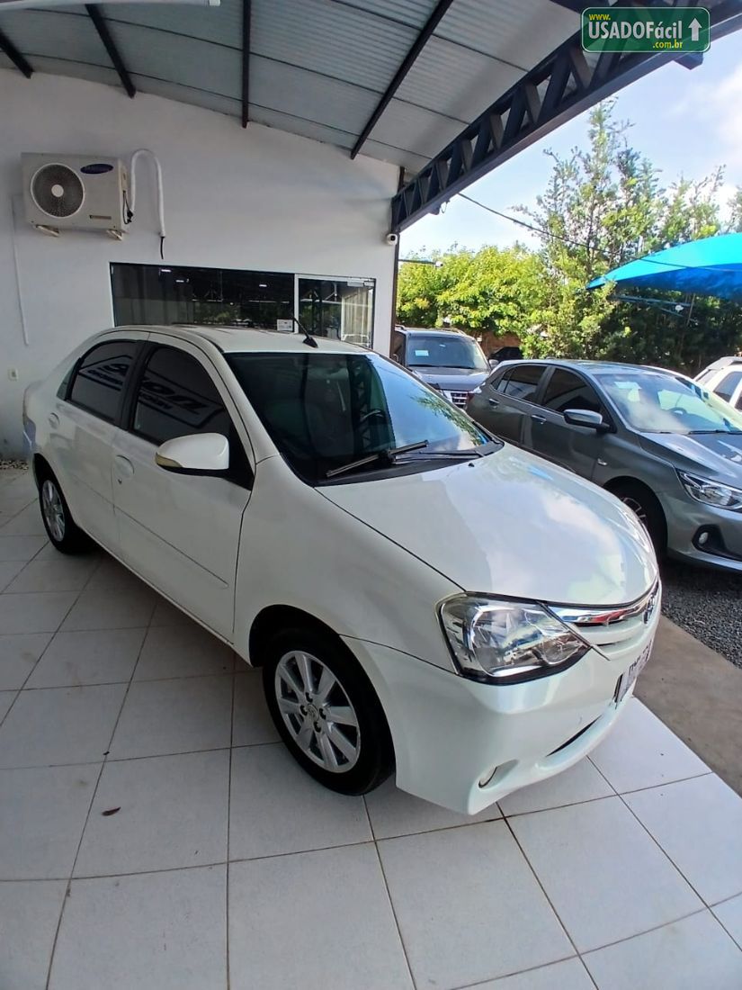 Toyota Etios Sedan XLS 1.5 Automático Flex 2016/2017 — foto 2 de 10