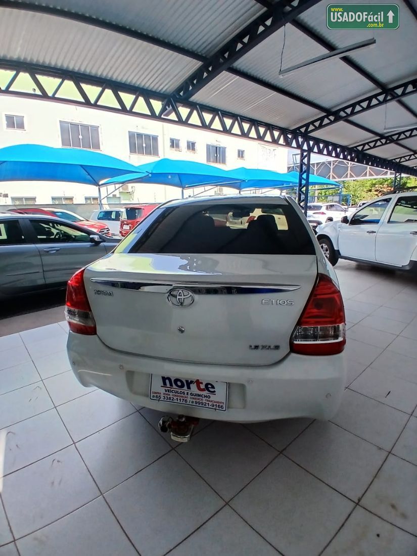 Toyota Etios Sedan XLS 1.5 Automático Flex 2016/2017 — foto 9 de 10