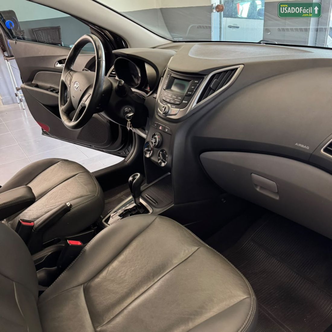 Hyundai HB20 Hatch Premium 1.6 Automático Flex 2014/2015 — foto 3 de 10