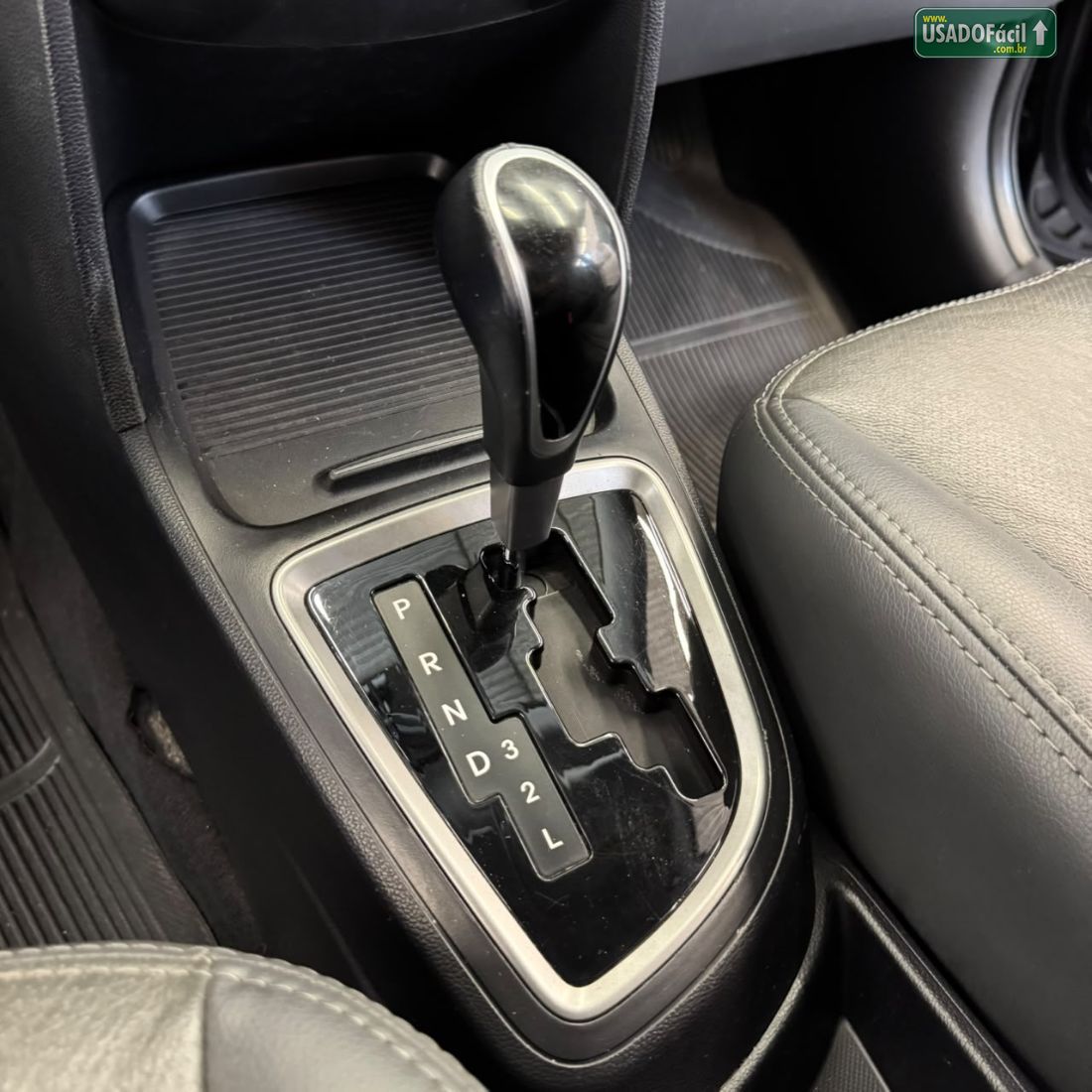 Hyundai HB20 Hatch Premium 1.6 Automático Flex 2014/2015 — foto 6 de 10