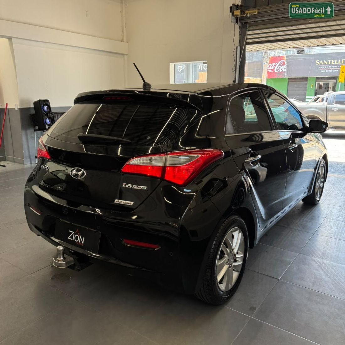 Hyundai HB20 Hatch Premium 1.6 Automático Flex 2014/2015 — foto 8 de 10