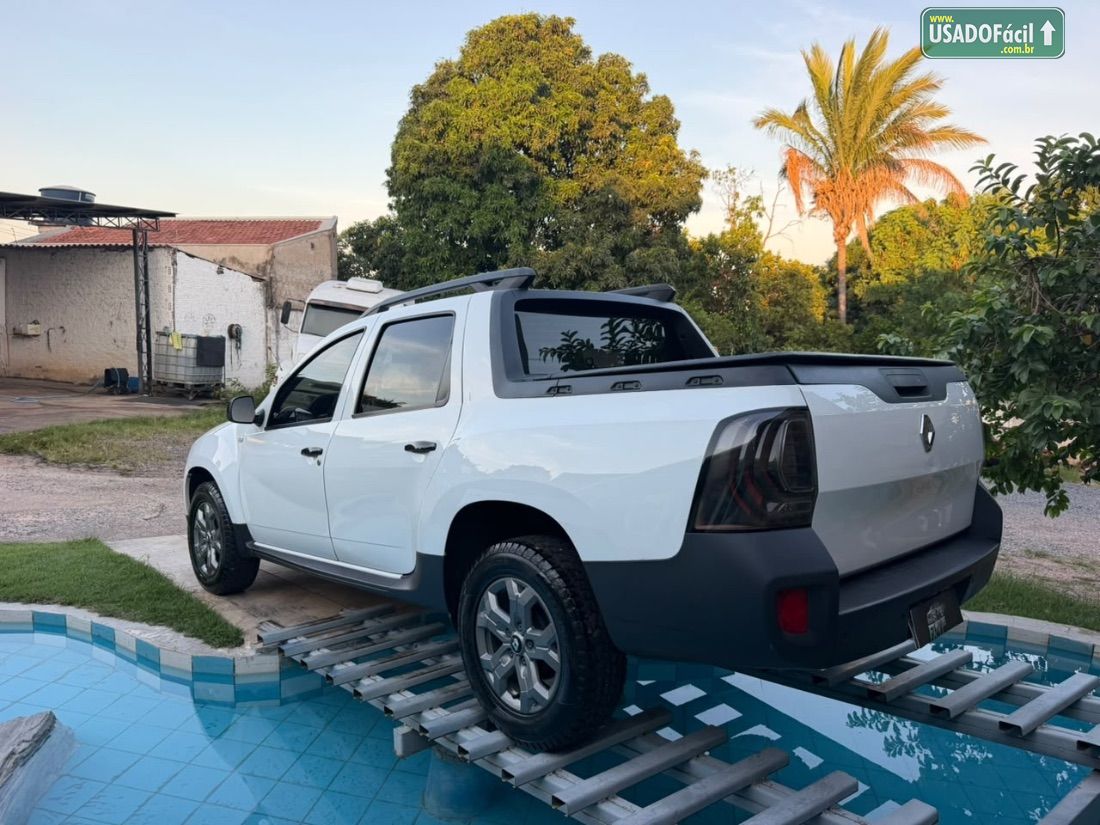 Renault Duster Oroch Intense 1.6 16V Mecânico Flex 2023/2024 — foto 8 de 12