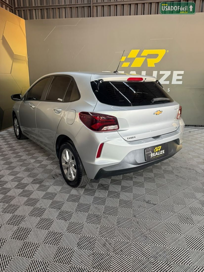 CHEVROLET/GM Onix Hatch LT 1.0 Turbo Mecânico Flex 2020/2021 — foto 4 de 10