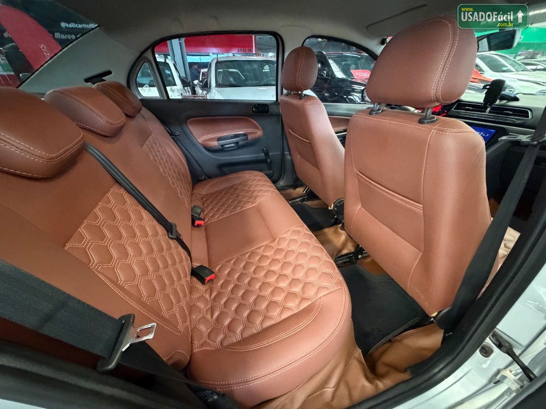 Volkswagen Voyage 1.6 MSi Automático Flex 2020/2021 — foto 4 de 7