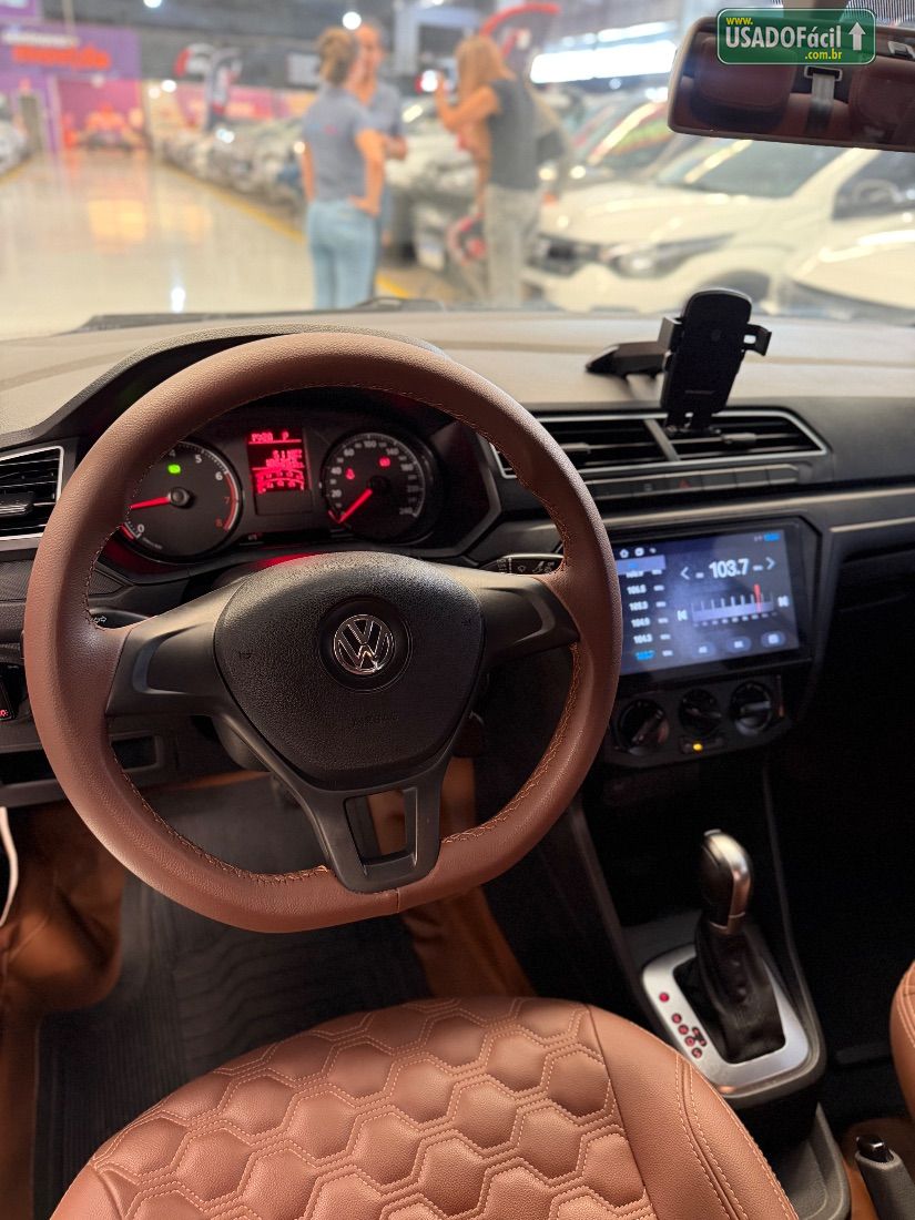 Volkswagen Voyage 1.6 MSi Automático Flex 2020/2021 — foto 6 de 7