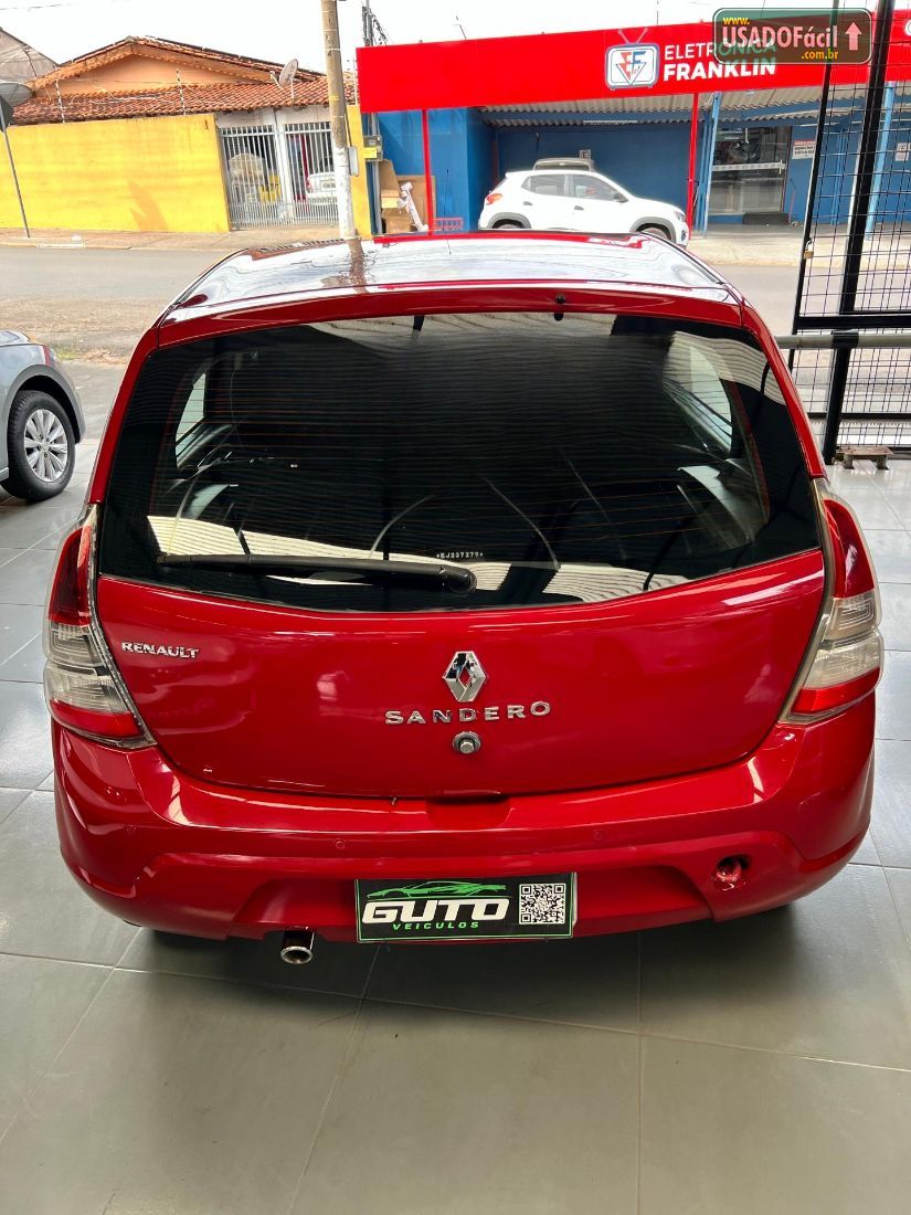 Renault Sandero Authentique 1.0 Hi-Flex 5P 2013/2014 — foto 4 de 9