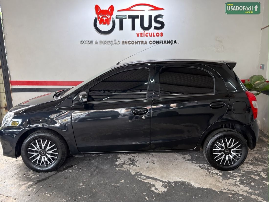 Toyota Etios Hatch X 1.3 Mecânico Flex 2015/2016 — foto 12 de 16