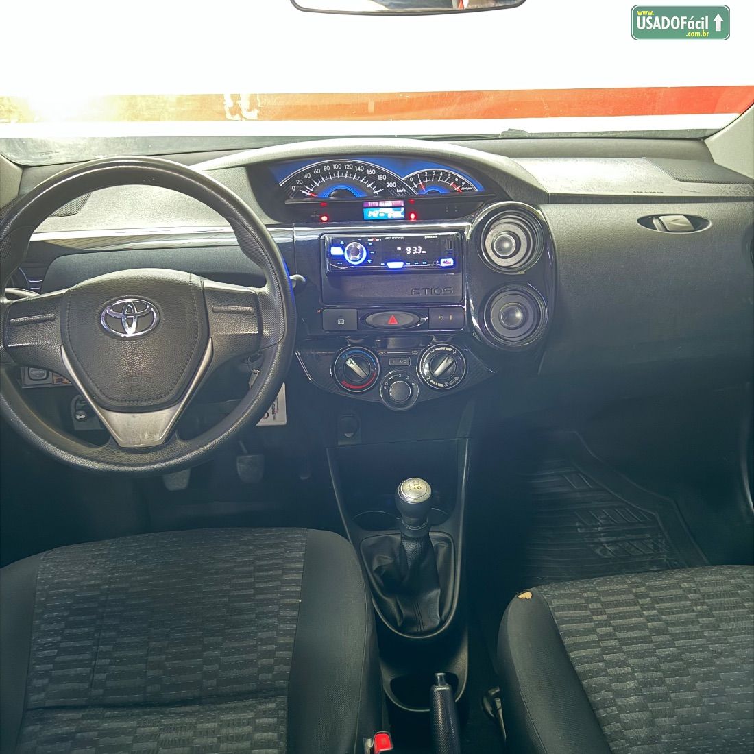 Toyota Etios Hatch X 1.3 Mecânico Flex 2015/2016 — foto 6 de 16