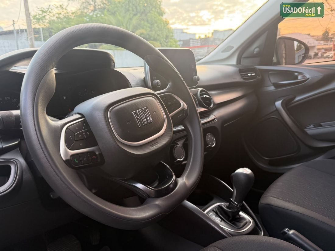 Fiat Cronos Drive 1.3 Automático Flex 2023/2024 — foto 4 de 10