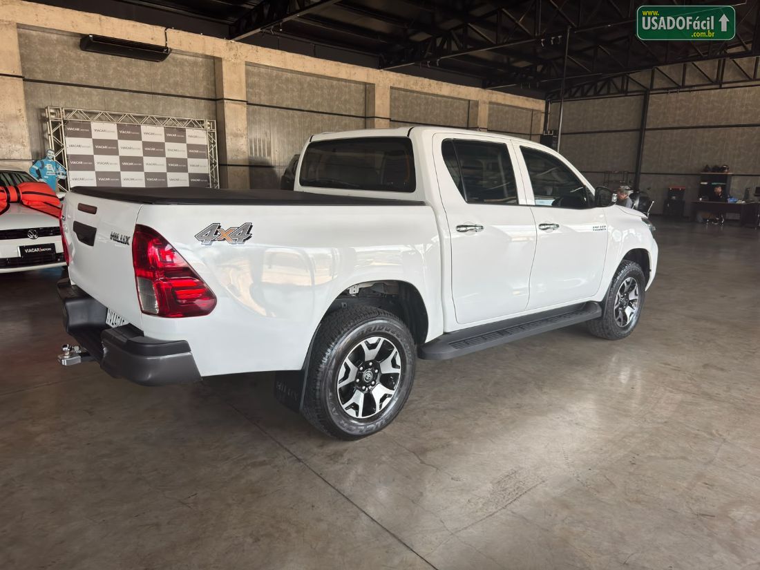Toyota Hilux CD 2.8 4x4 Mecânico Diesel 2023/2023 — foto 5 de 17