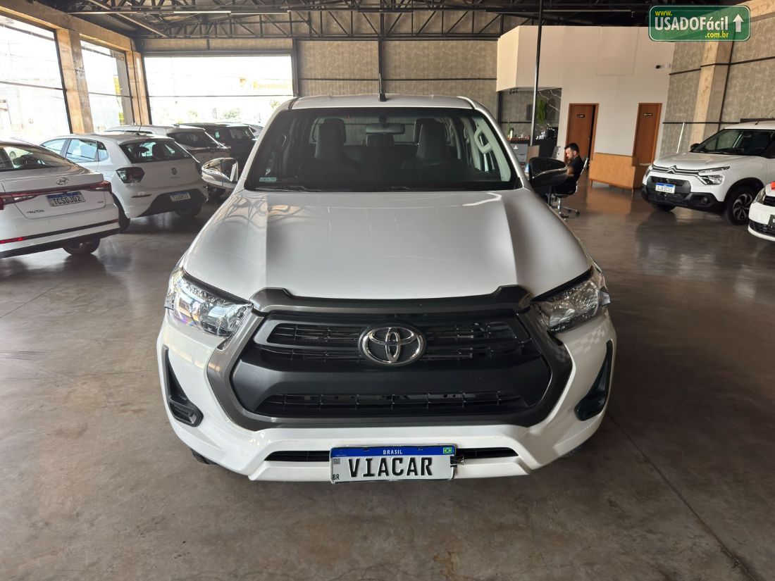 Toyota Hilux CD 2.8 4x4 Mecânico Diesel 2023/2023 — foto 8 de 17