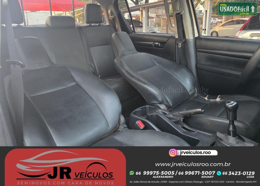 Toyota Hilux CD 2.8 4x4 Mecânico Diesel 2018/2019 — foto 13 de 14