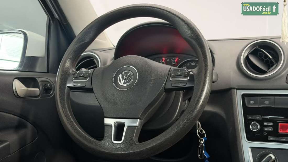 Volkswagen Voyage Comfortline 1.6 Total Flex 2015/2015 — foto 9 de 17